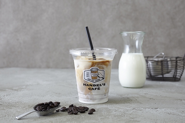 헨델스카페는 커피, 홍차, 밀크 티 등 14가지의 음료를 한 달 동안 5800엔으로 무제한으로 마실 수 있는 서비스를 운영한다.